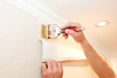 Pose de papier peint à Maison-Ponthieu — revêtements muraux et toiles de verre